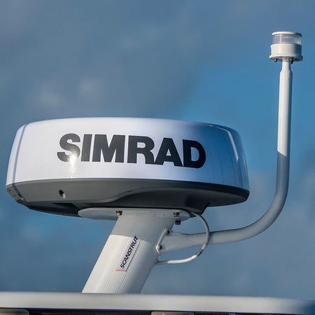 ScanStrut PowerTower stang holder GPS og VHF, set fra siden.