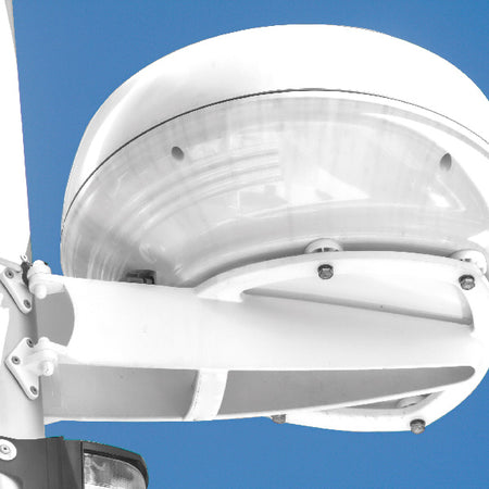 Set forfra, ScanStrut radar mount til mast i brug