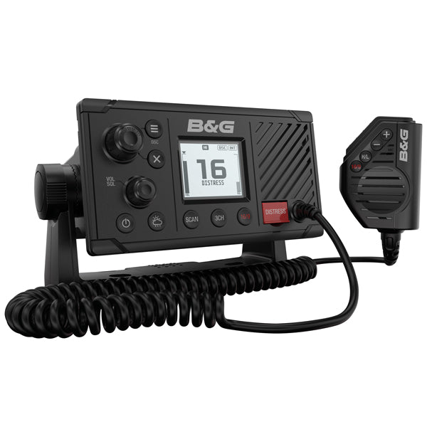 B&G V20S VHF med GPS vises i en maritim kontekst, klar til brug.