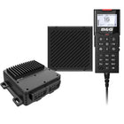 B&G V100-B VHF radio med AIS modtager i brug på båd