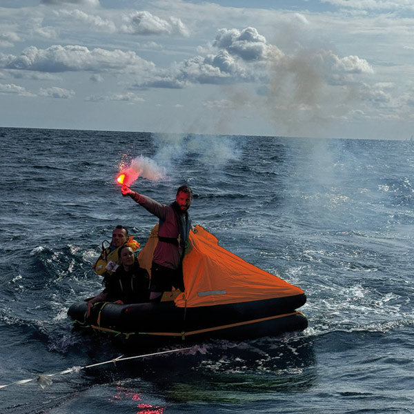 Hero redningsflåde skiltet til SOLAS A-standarder