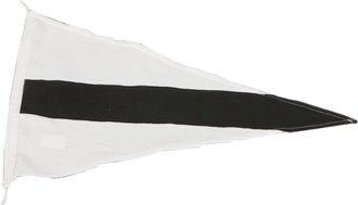Signalflag fra 1852, mål 30x45 cm, i klar vind på båd