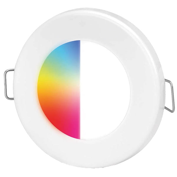 Hella Apelo RGB EuroLED75 loftlampe i hvidt design monteret på en båd