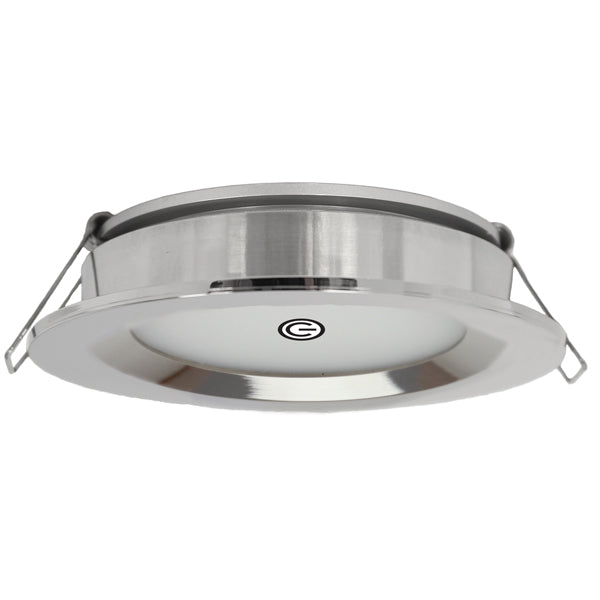 Grå Casolux lampe set fra siden, klar til installation på båd