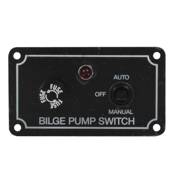 SeaTec pumpepanel 12v set forfra, monteret på båd