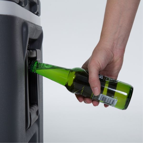 Icemaster køle/is boks set bagfra med detaljeret design