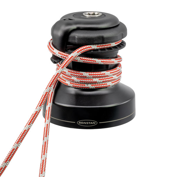 Ronstan spil 40 QT Orbit set fra siden med tydeligt brand logo