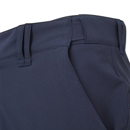 Gill UV024 UV Pro shorts i brug under sejlads