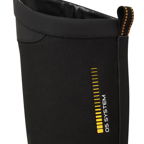 Gill 919 Offshore støvle med snørebånd og robust sål, set forfra