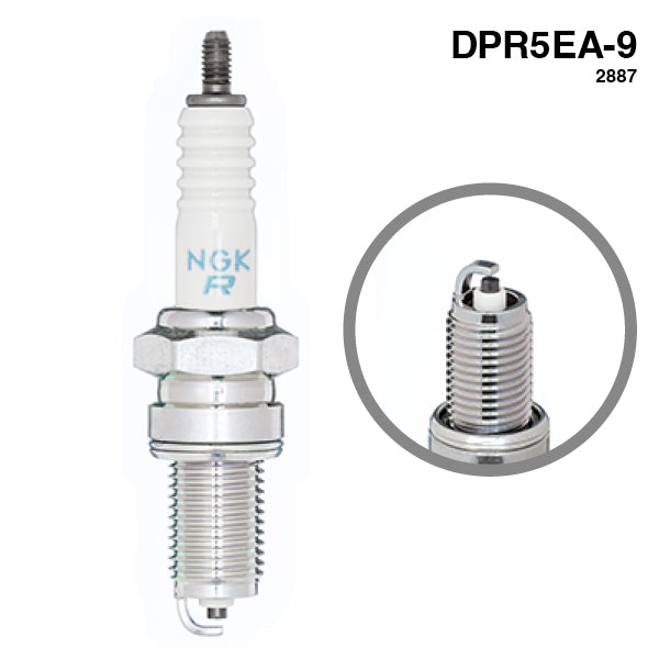 NGK tændrør DPR5EA-9 set fra siden, klar til installation
