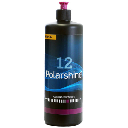 Mirka Polarshine 12 polermiddel 1 L stående på en arbejdsbænk med bådplejeudstyr.
