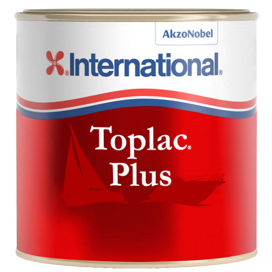 International Toplac Plus Hvid lak på pensel i brug på båd