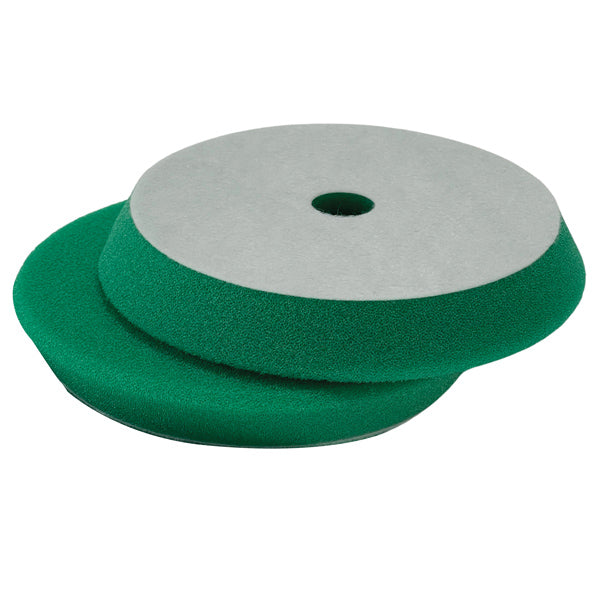 Hård rondel i brug på en bådoverflade til slibning