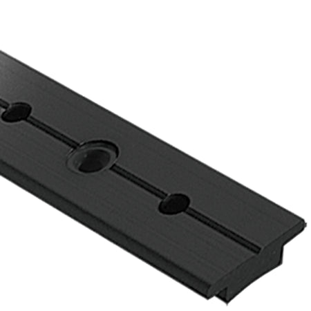 Ronstan genuaskinne på båd, vist i brug med skøde