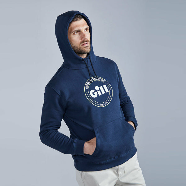 Gill Cavo Hoodie LS05 navy med tilbehør ved siden af
