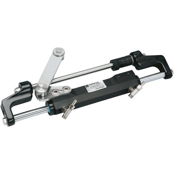 Ultraflex cylinder installeret på bådmotor
